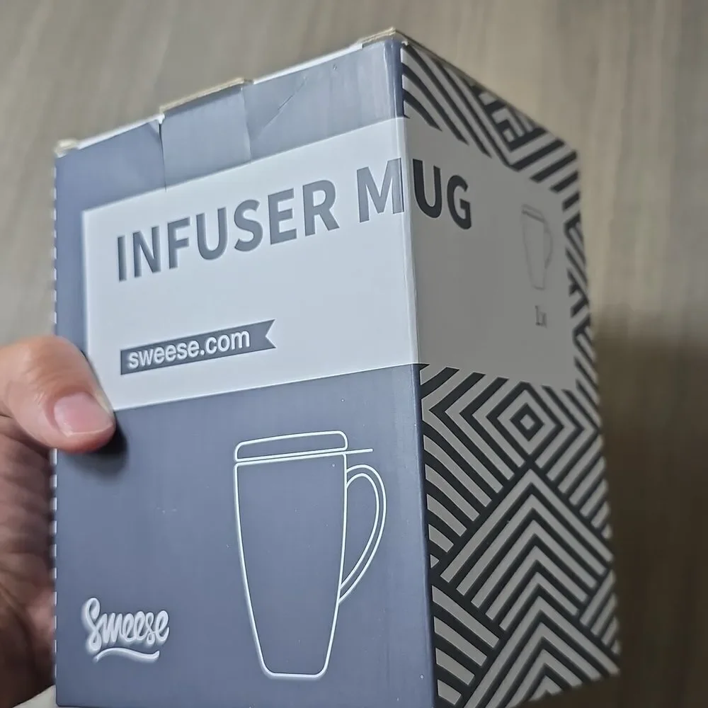 Navy Porcelain Mug with Infuser and Lid
